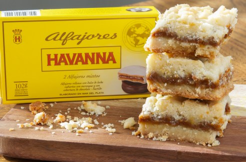 Dulce de Leche sandwiched between layers of sweet shortbread pastry.